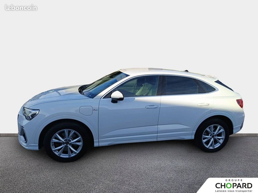 AUDI Q3 Sportback 45 TFSIe 245 ch S tronic 6 S line (image 10)