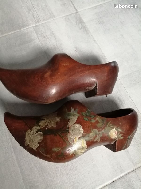 Sabots en bois peints (image 2)