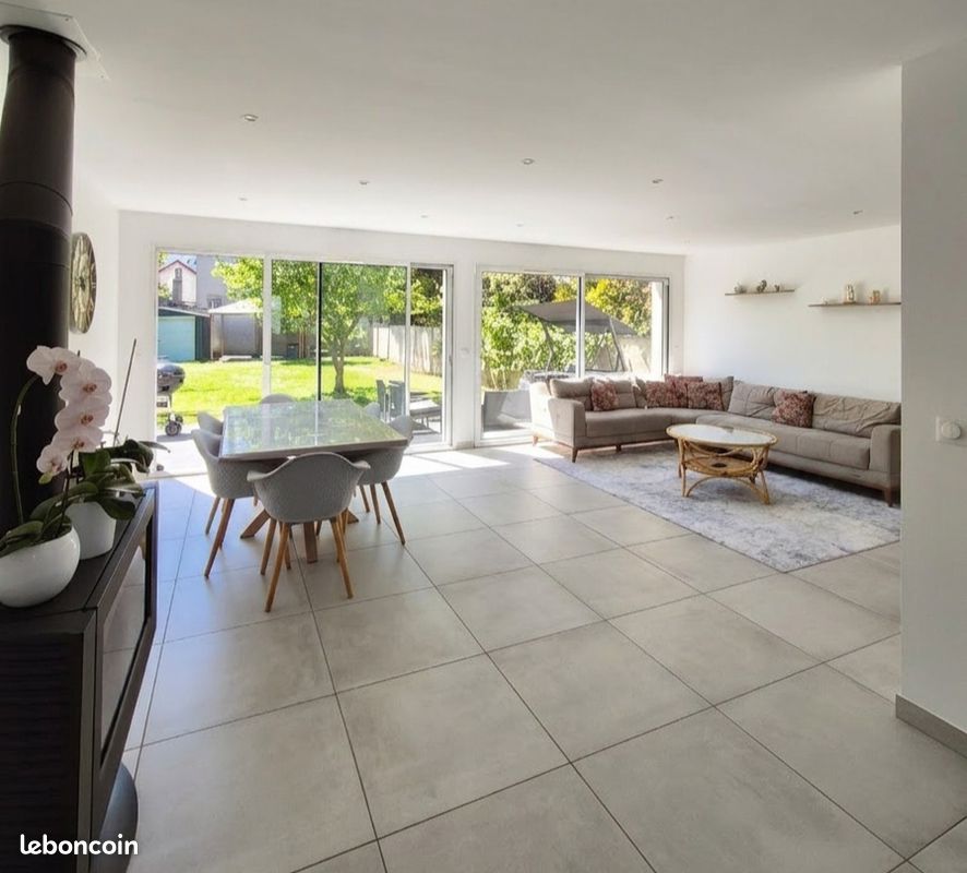 Maison 6 pièces 130 m² · à Paray-Vieille-Poste · 130 m² · 525 000 €