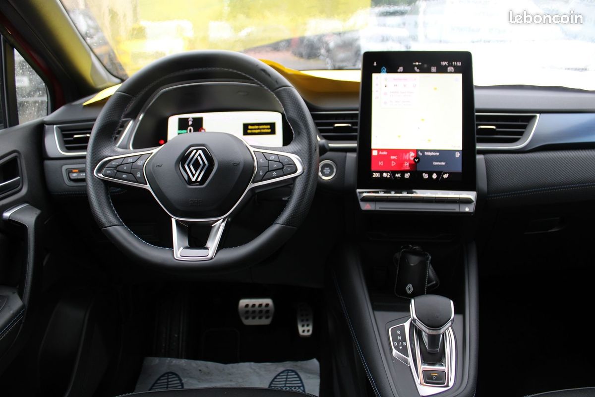 Renault CAPTUR 5 ESPRIT ALPINE 1L6 E-TECH FULL HYBRID 145 CV BOITE AUTO CAMÉRA 360 CUIR JANTES 19 (image 11)