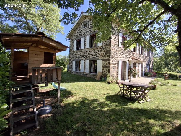 Propriété 4 pièces 138 m²