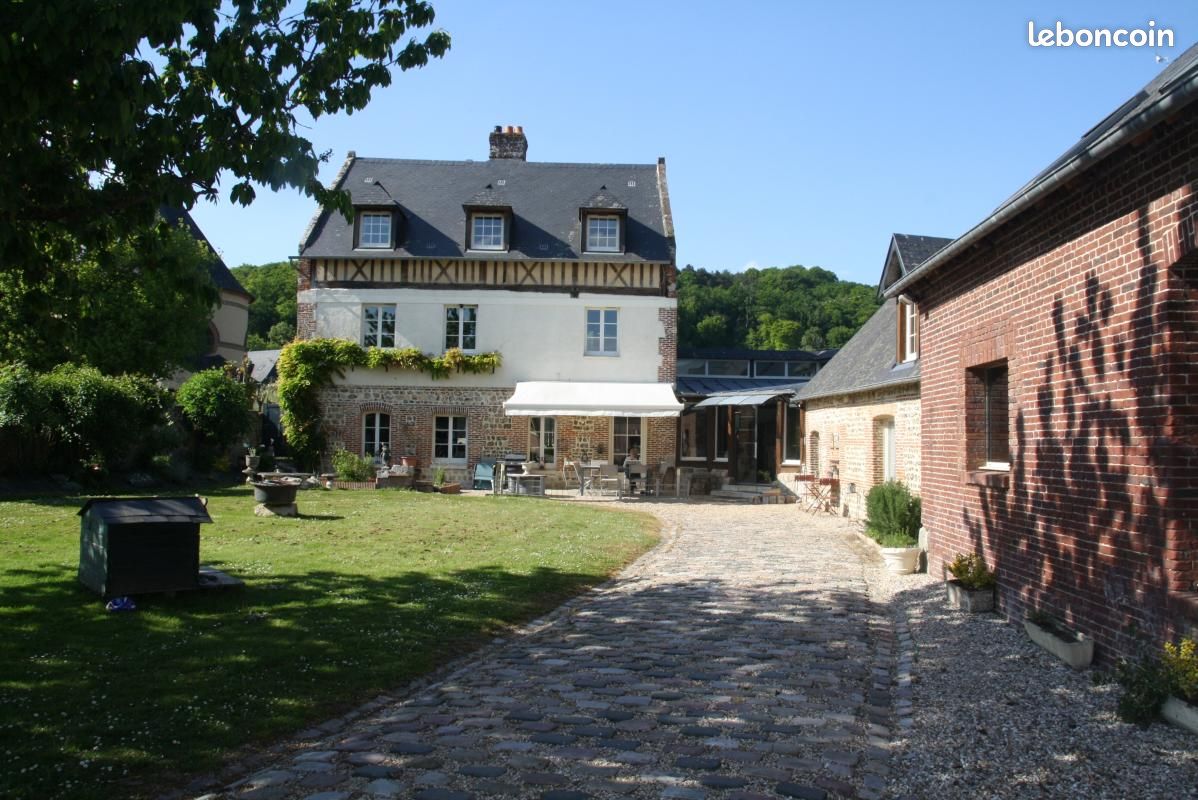 Maison 11 pièces 255 m² · à Grainville-la-Teinturière · 255 m² · 596 000 €