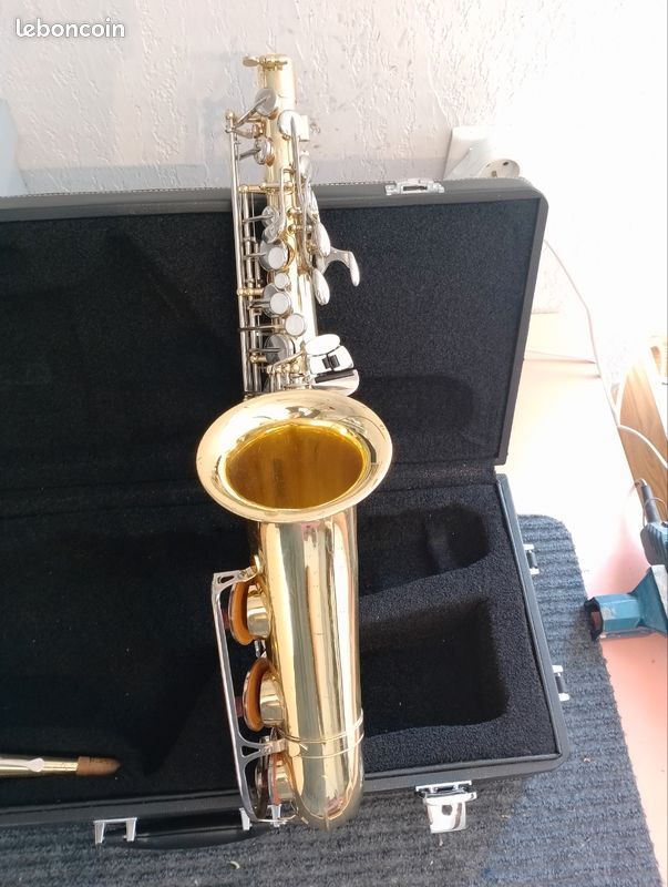 Saxophone alto Yamaha F-32(logo purple) (image 3)