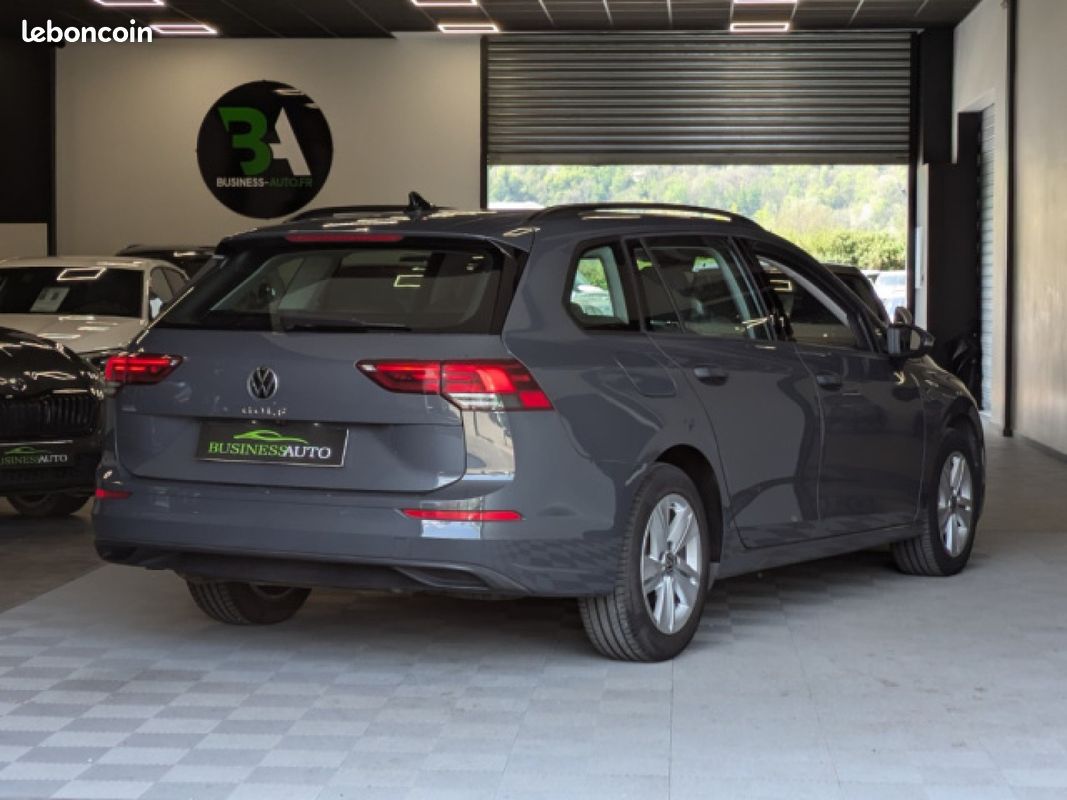 VOLKSWAGEN GOLF SW 2.0 TDI SCR 115cv Life (image 9)