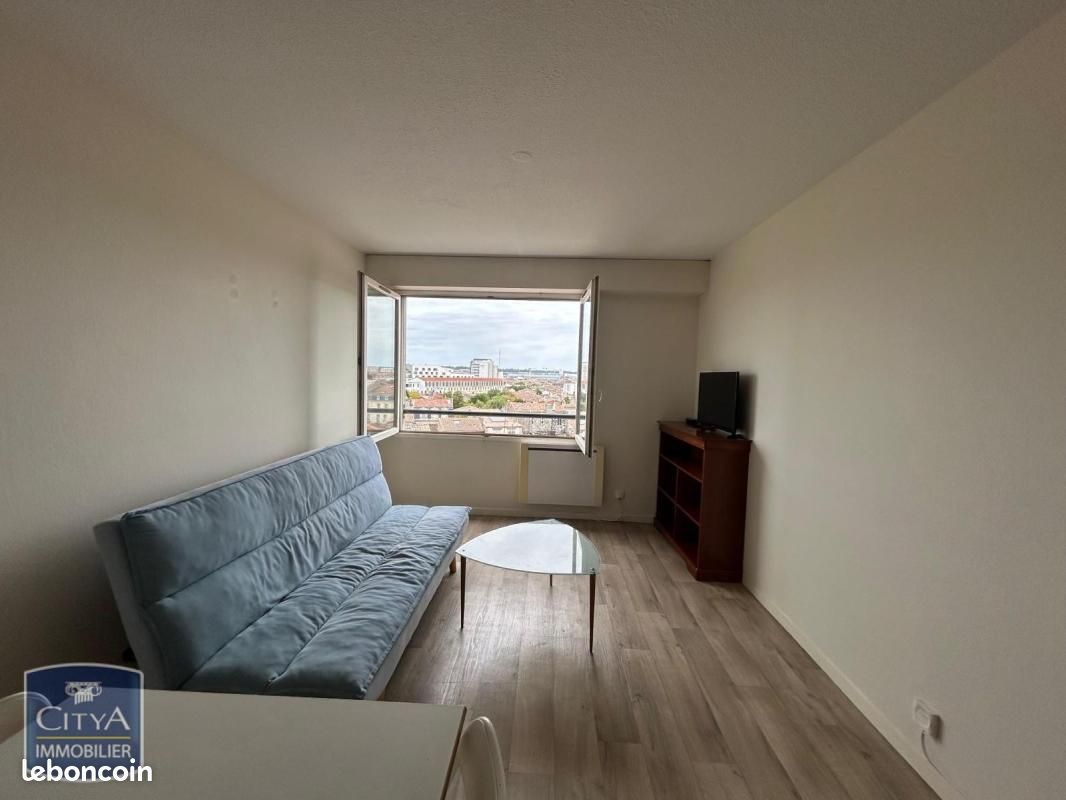 Appartement 2 pièces 39 m² · à Bordeaux · 39 m² · 838 €/mois