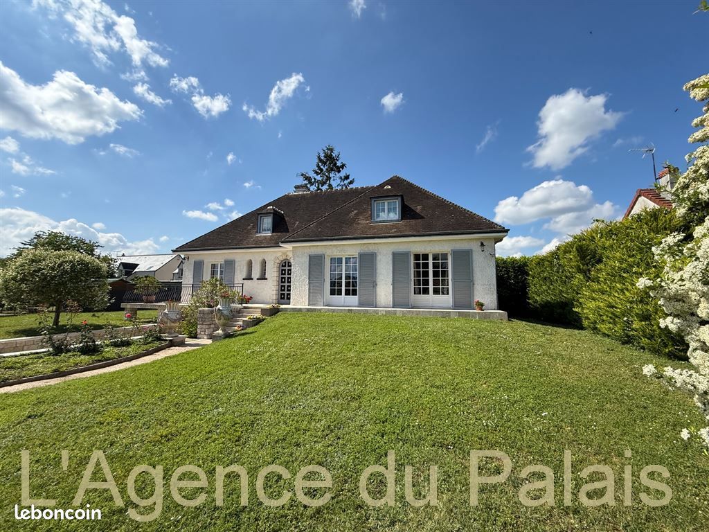 Maison 6 pièces 190 m² · à La Chaussée-Saint-Victor · 190 m² · 367 500 €