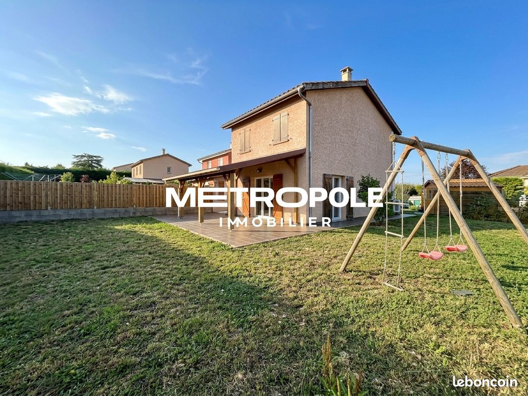 Maison 5 pièces 116 m² · à Corcelles-en-Beaujolais · 116 m² · 330 000 €