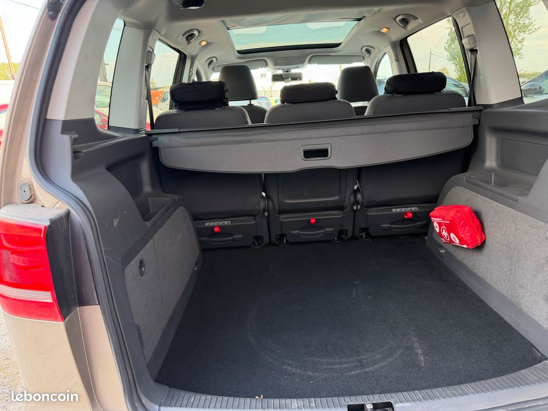 Volkswagen touran i phase 3 match 1.6 tdi 105 cv (image 6)