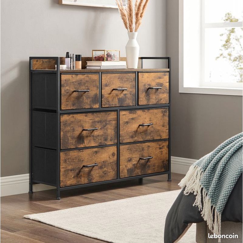 Commode (image 1)