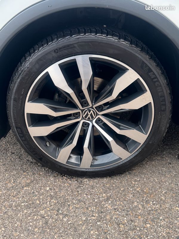 Volkswagen Tiguan 2.0 TDI 150ch R-Line DSG7 - Harman Kardon (image 5)
