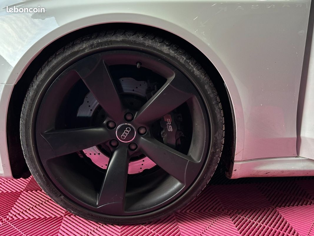 AUDI RS4 AVANT V8 4.2 FSI 450 Quattro S Tronic 7 / PACK CARBONE INTÉRIEUR / VOLANT MÉPLAT / SIÈGES ÉLECTRIQUES (image 38)