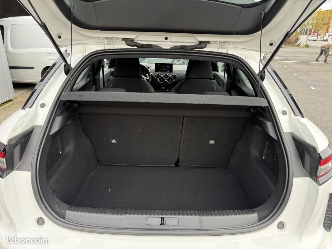 DS 3 Crossback 1.5 BLUE HDI 130 CH SO CHIC EAT8 GARANTIE / REPRISE POSSIBLE (image 16)