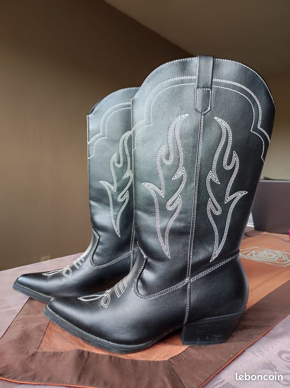 Bottes Cavalières Vintage INNOGUE Cuir Noir - Taille 38, Bon état, Talon Plat