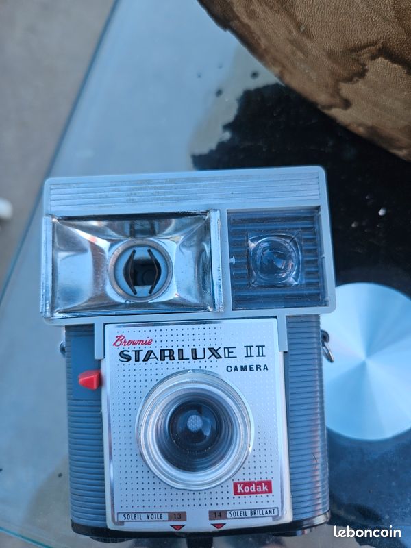 Vieux Lot D'appareils Photo Vintage : Kodak Brownie, Box Et Soufflet – Pour Collection Ou Décoration
