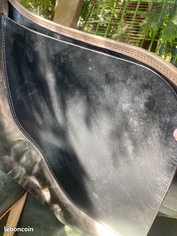 Selle De Dressage Stübben Colombo – Cuir Noir – 17,5 Pouces – Allemagne