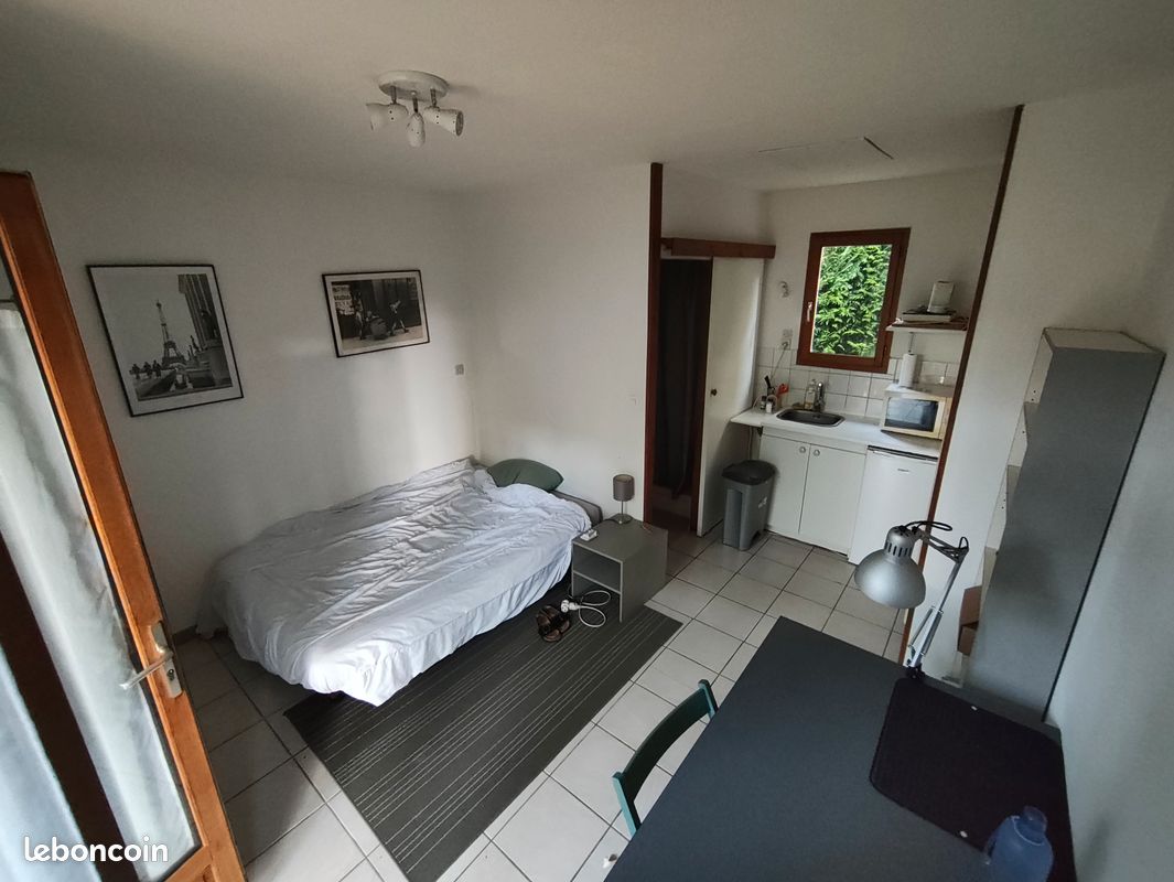 Appartement 1 pièce 20 m² · à Saint-Cyr-sur-Loire · 20 m² · 390 €