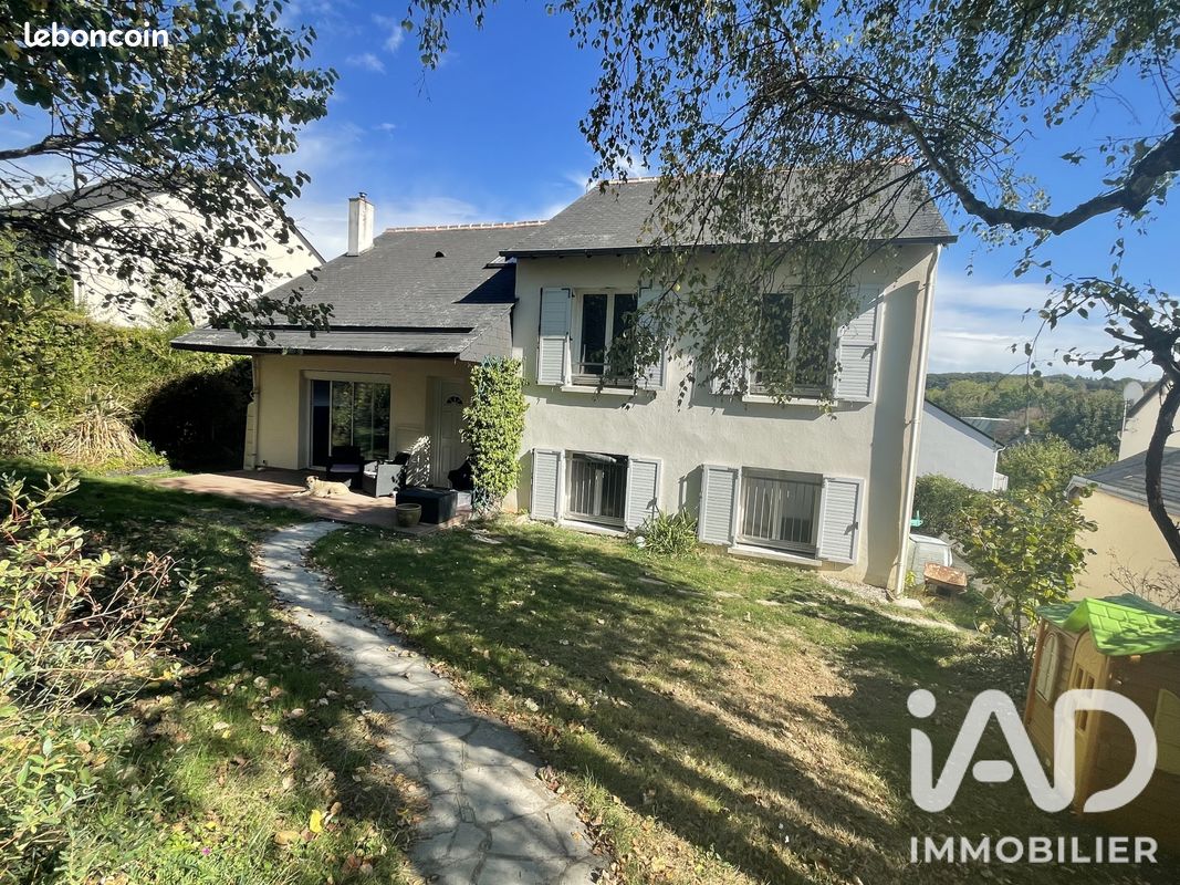 Maison 5 pièces 121 m² · à Mettray · 121 m² · 329 900 €