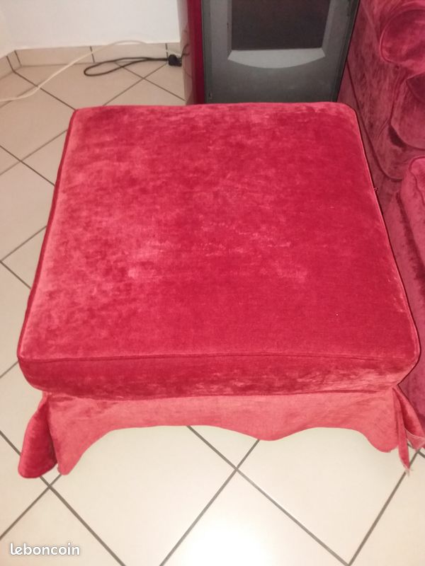 Fauteuil de détente velours bordeaux 2 poufs assortis (image 3)