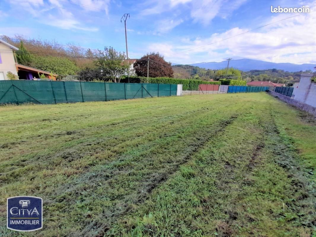 Terrain Saint Verand · à Saint-Vérand · 65 000 €