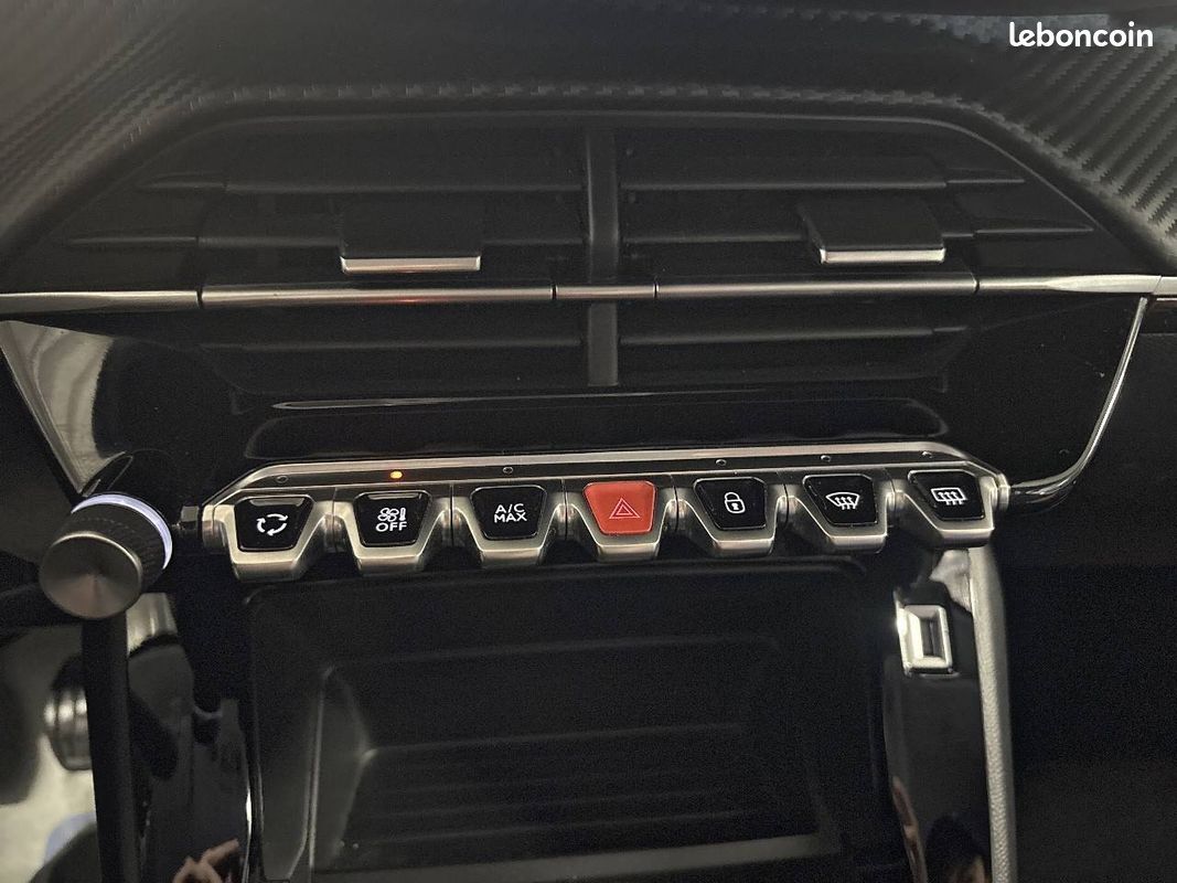 PEUGEOT 208 PureTech 100 S&S BVM6 Active (image 16)