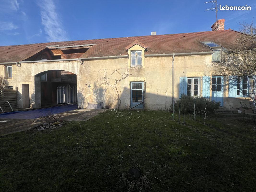 Maison 10 pièces 218 m² · à Varennes-Vauzelles · 218 m² · 295 000 €