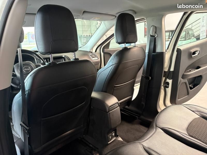 Jeep Compass 1.6 MultiJet II 120ch Brooklyn Edition 4x2 Euro6d-T 126g (image 12)