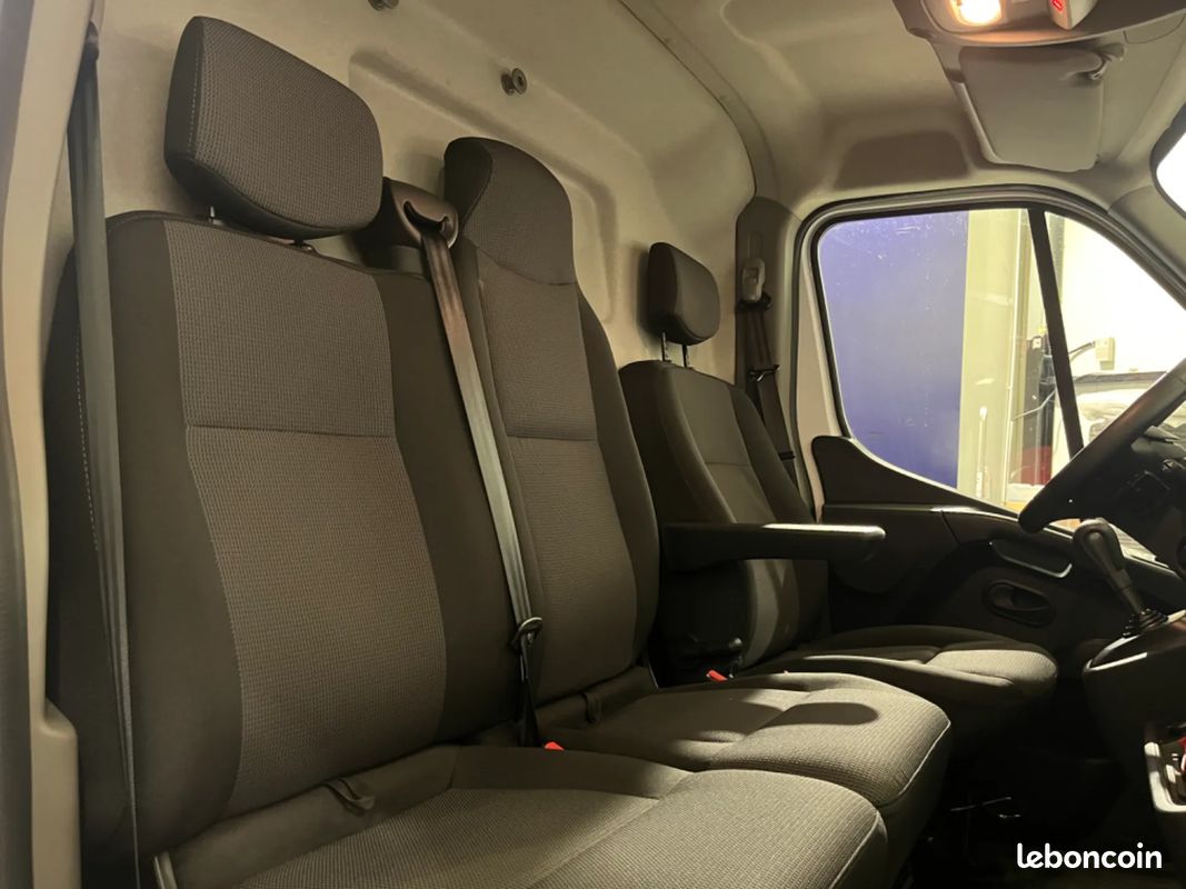 RENAULT Master 2.3 L1H1 150ch Grand Confort / ENTRETIEN COMPLET RENAULT / EXCELLENT ÉTAT (image 20)