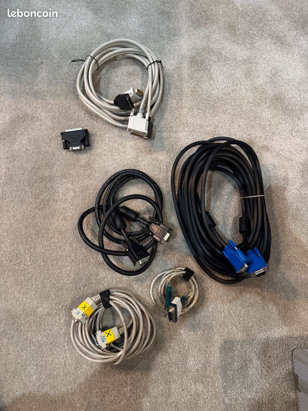 Lot câbles informatiques VGA RS232 DVI USB (image 1)