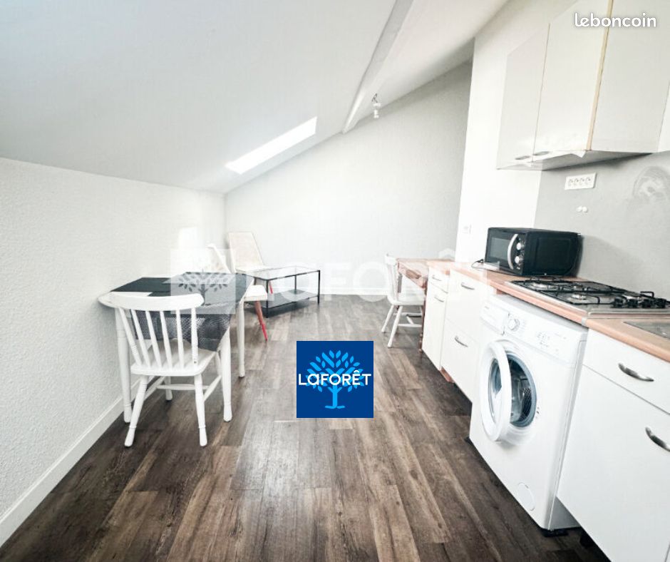Appartement 1 pièce 27 m² · à Roanne · 27 m² · 350 €
