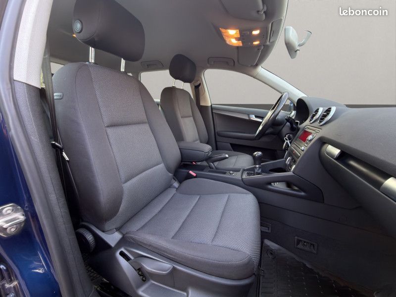 Audi A3 1.2 TFSI 105CH START/STOP ATTRACTION 5P (image 13)