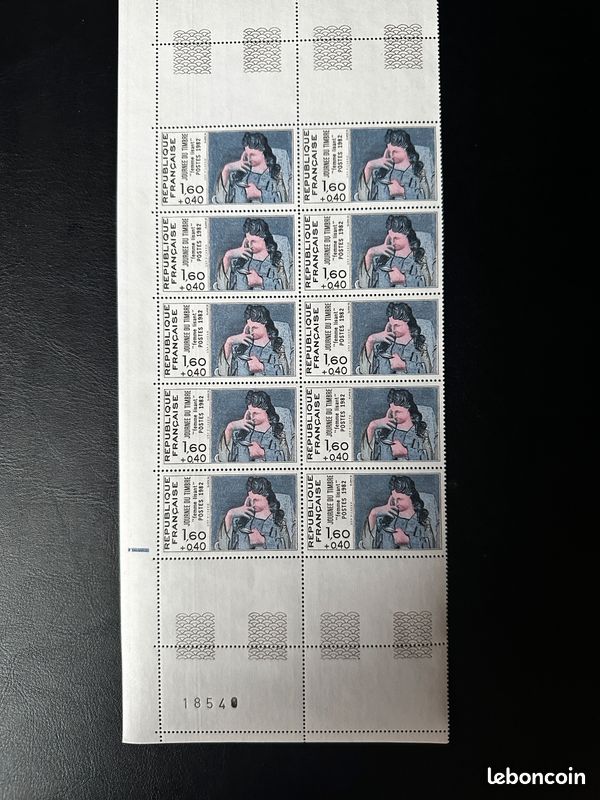 Lot de timbres journée du timbre 1982, "femme lisant" ✉️ (image 2)