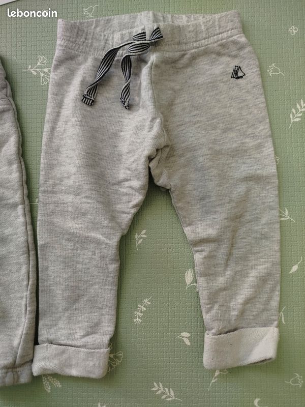 Lot 2 joggings Petit Bateau 6 mois (image 4)
