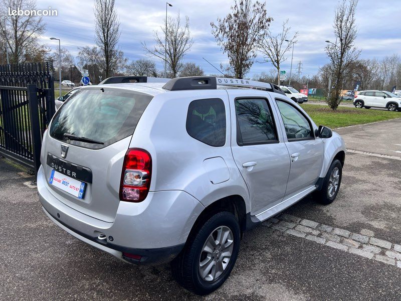 DACIA DUSTER 1.2i essence Turbo 125 cv 16v 111200 km Garantie 12 Mois (image 4)