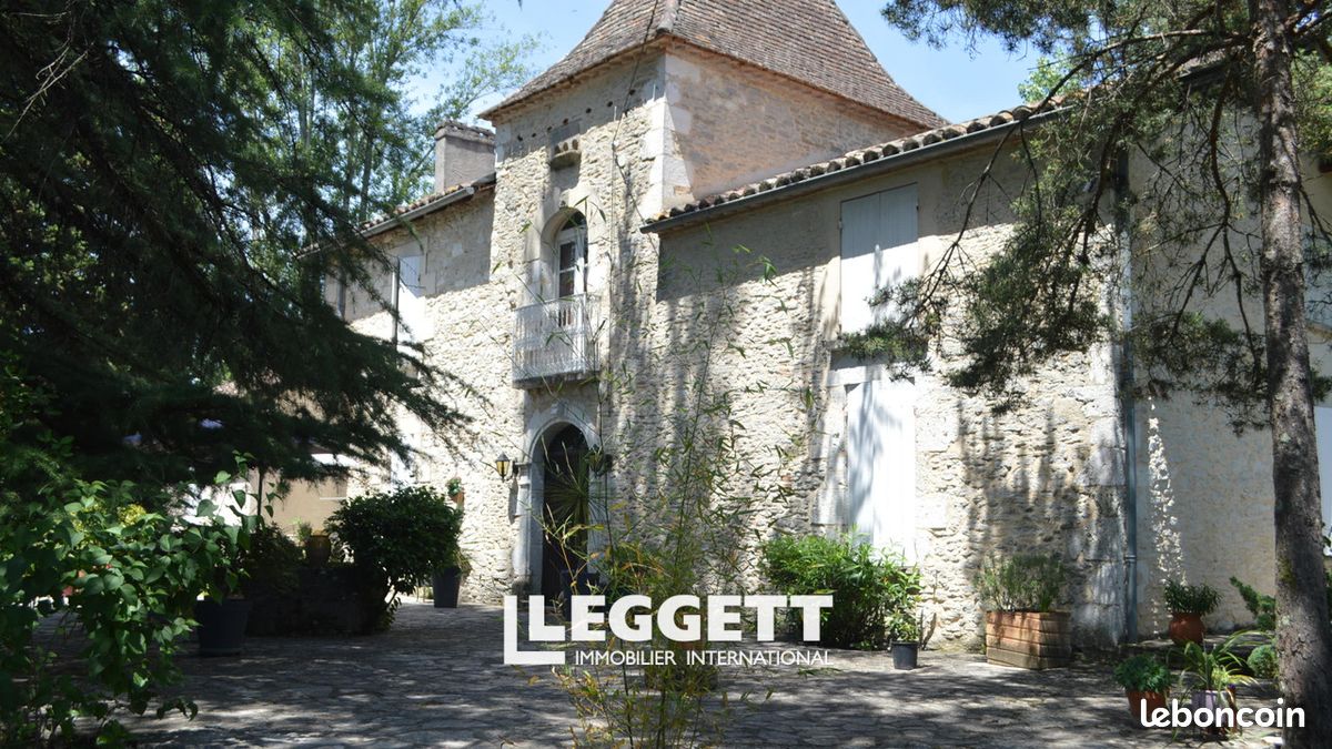 Maison 6 pièces 180 m² · à Duras · 180 m² · 360 400 €