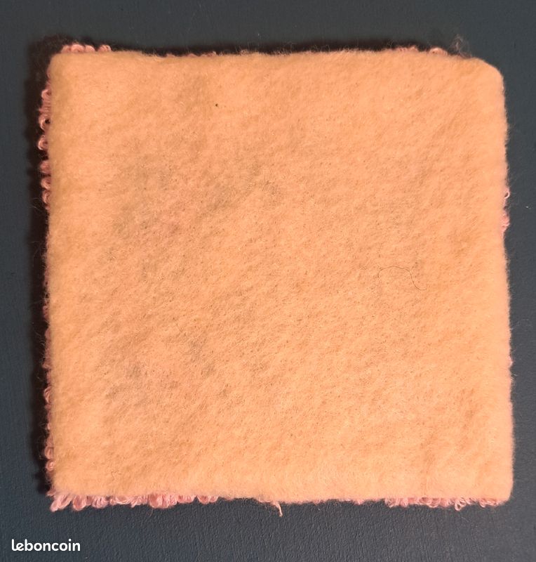 Mini tapis motif rose et noir (image 3)