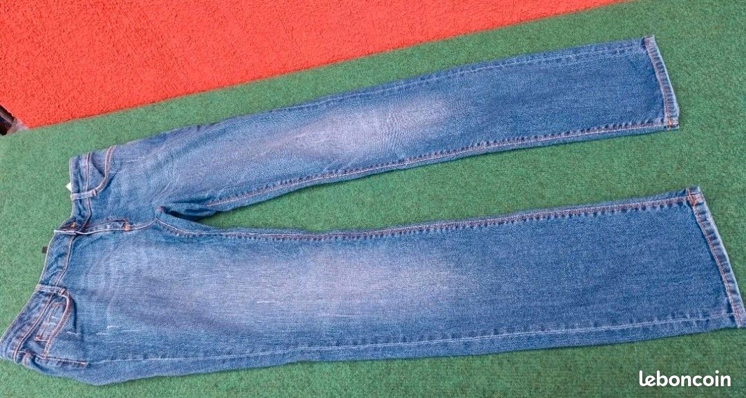 Jean NAF NAF Bleu Dé lavé Droit Taille 40 - Fleur Poche - 98% Coton (image 1)