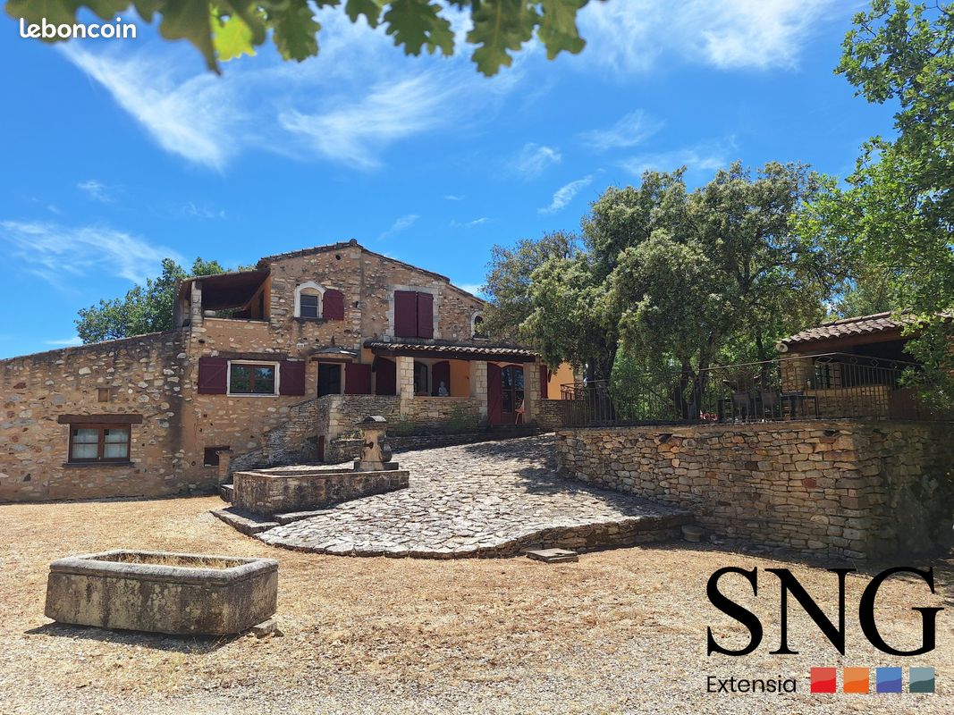 Maison 5 pièces 130 m² · à Bonnieux · 130 m² · 840 000 €