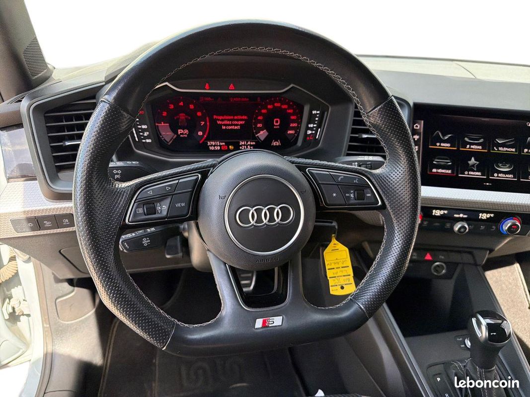 AUDI A1 Sportback 35 TFSI 150 ch S tronic 7 S Line (image 16)