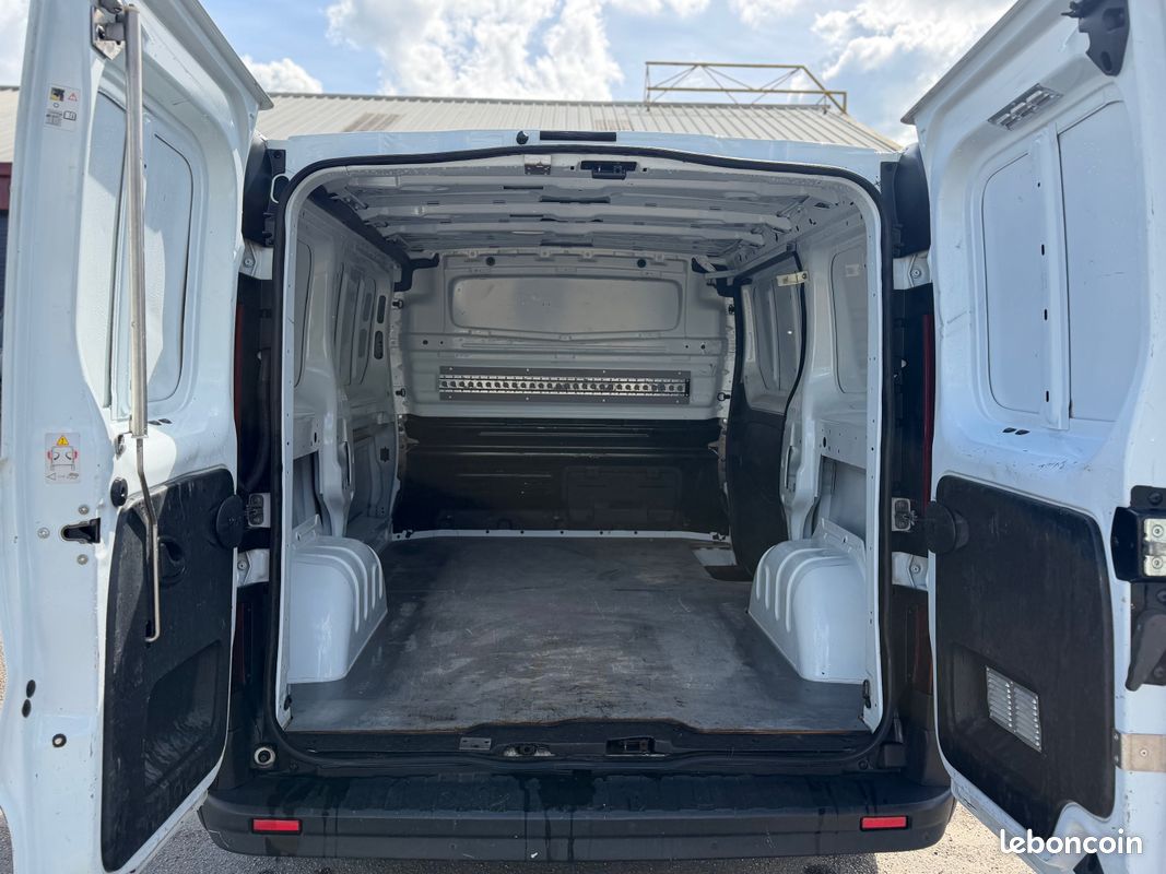 Renault trafic dci 145 bva 2021 -garantie- (image 6)