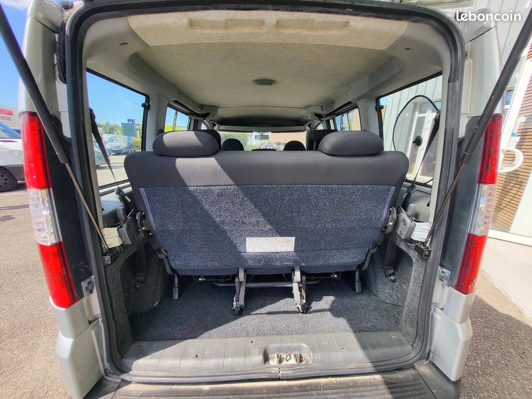 Fiat doblo family 1.9 mjt / 7 places / distri + embrayage + vidange + bougies + vanne egr neuve (image 14)
