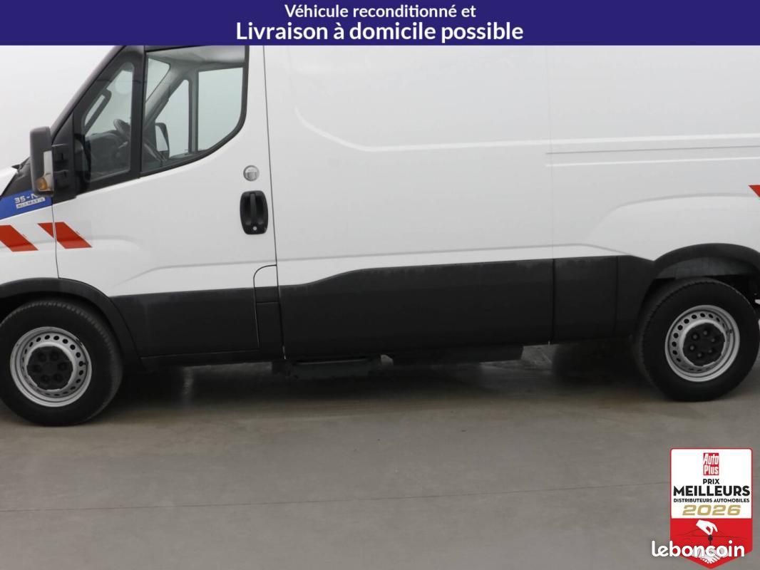 Iveco Daily BLUE POWER FOURGON GNV 35 S 14N 3520 V11 H2 BVA8 Hi-Mat (image 8)