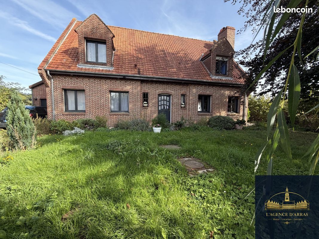 Maison 6 pièces 144 m² · à Camblain-l'Abbé · 144 m² · 270 000 €