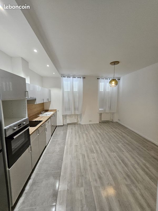 Appartement 2 pièce(s) 46 m²à louer Maisons-alfort