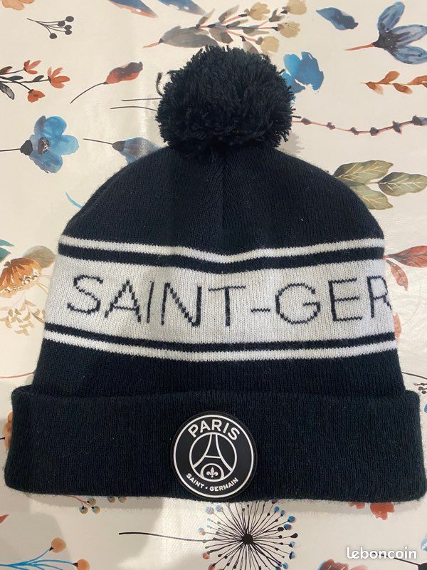 Bonnet PSG Officiel – Collection Paris Saint Germain, 100% Acrylique, Taille Adulte – Pour Supporter Fier Et Au Chaud