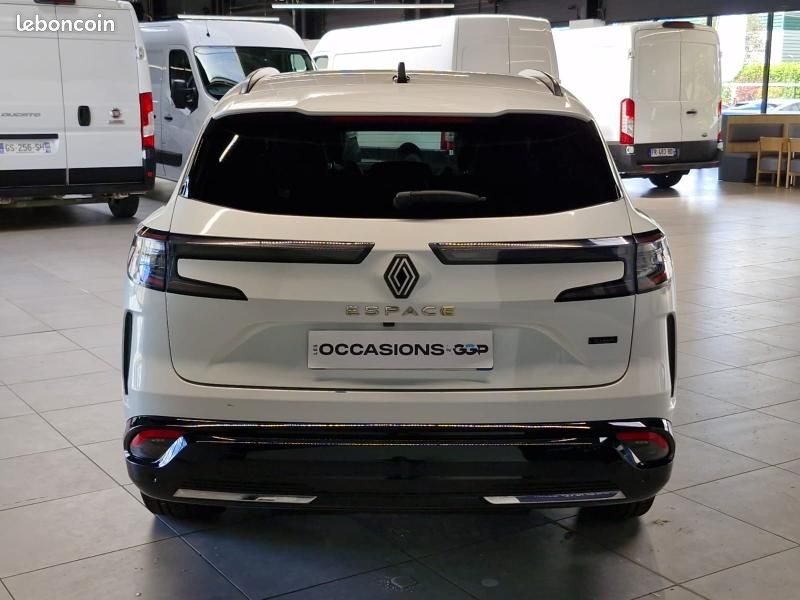 Renault Espace 1.2 E-Tech full hybrid 200ch Iconic 7 places - 24 (image 5)
