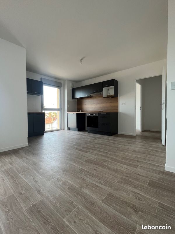 T4 de 75 m² neuf proche FAC + 2 places de parking couvertes - Poitiers 86000 (image principale 0)