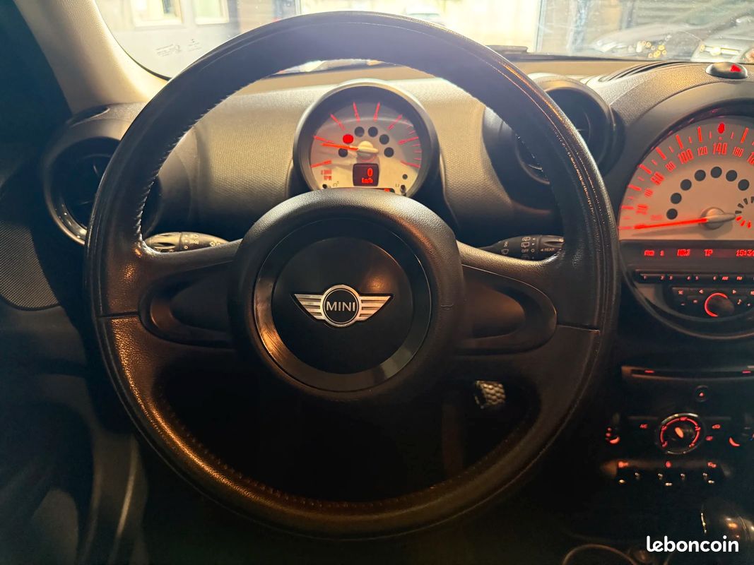 Mini COUNTRYMAN Cooper D (image 13)
