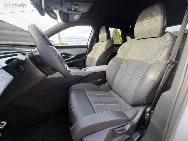 Peugeot 3008 Hybrid 145 e-DCS6 GT (image 12)