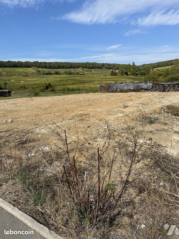 Terrain 536 m² · à Fleury-la-Rivière · 536 m² · 63 600 €