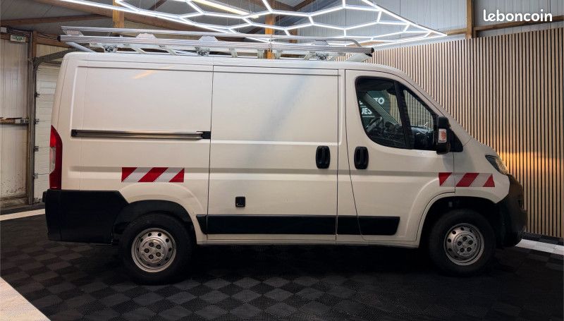 Peugeot BOXER FG 330 L1H1 2.2 BLUEHDI S&S 120CH ASPHALT (image 4)